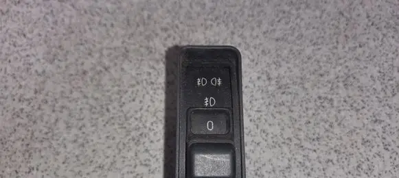 BMW 5 E34 Fog light switch 61318351238