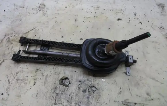 Jaguar XE Gear selector/shifter in gearbox GX73-7C453-DD