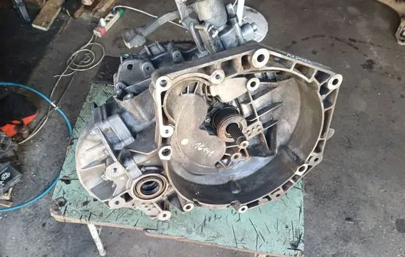 Opel Zafira B Manual 6 speed gearbox 55192042 983005 55194293
