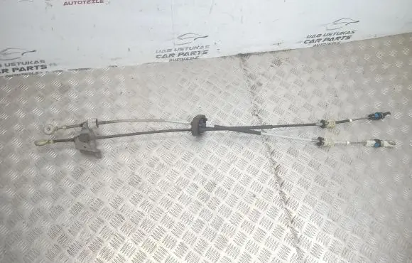 Gear shift cable linkage