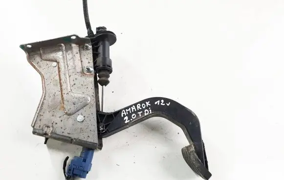 Volkswagen Amarok Clutch pedal 2H0721059C 48694