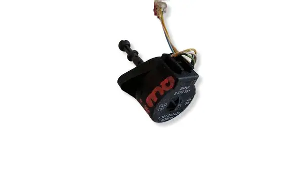 BMW 5 E39 Headlight level adjustment motor 8372381