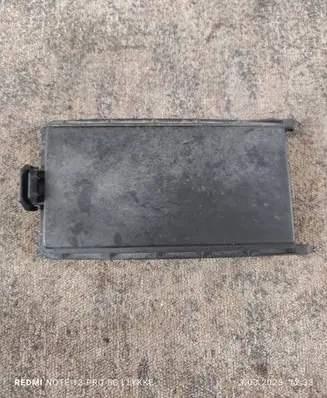 Mercedes-Benz CLK A208 C208 Fuse box cover 2085451600