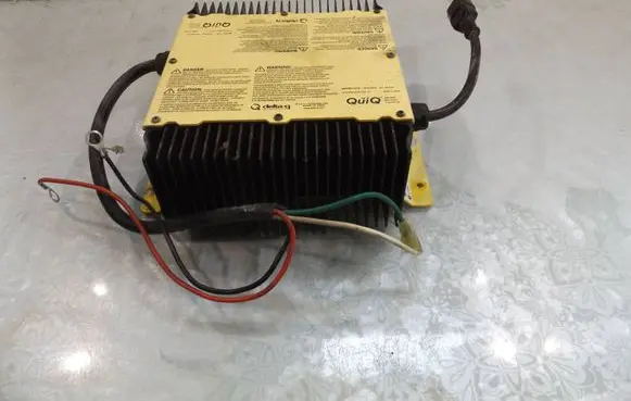 Gem e2 Battery charger (optional) 
