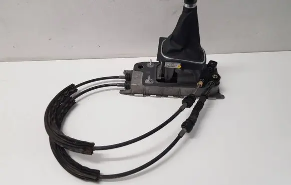 Volkswagen Scirocco Gear shifter/selector 1Q0711049C 150711061B 1Q0711266A