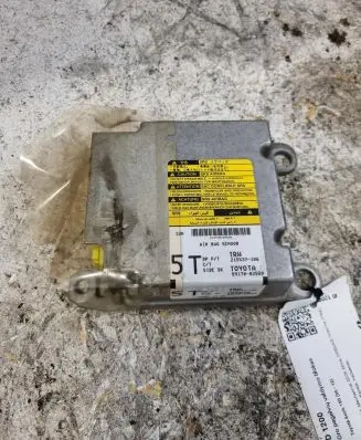 Toyota Auris 150 Airbag control unit/module 8917002560
