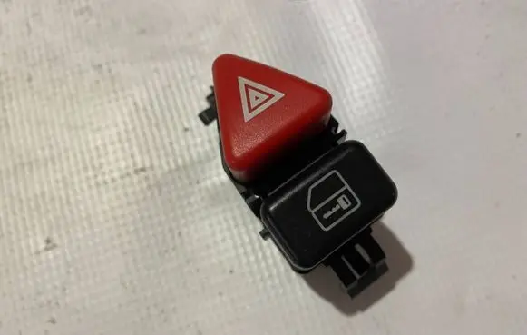 Mercedes-Benz A W168 Hazard light switch 1688201210 A1688201210