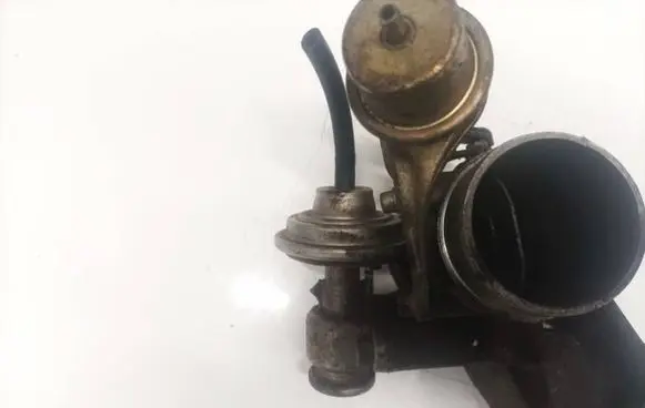 Mercedes-Benz C W202 EGR valve 002140060 72194900