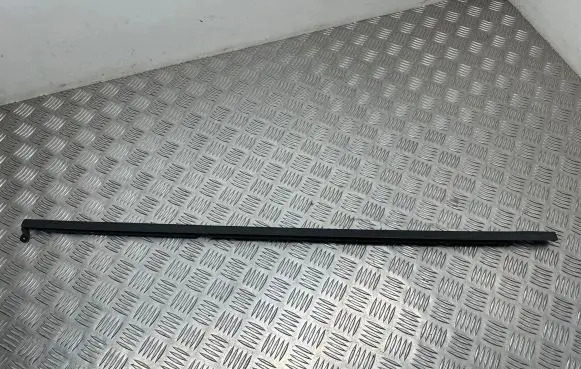 Mitsubishi Pajero Rear door trim (molding)