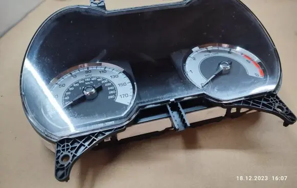 Jaguar XF X250 Speedometer (instrument cluster) 9X2310849JF