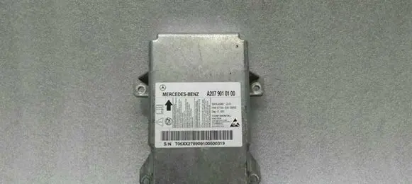 Mercedes-Benz E C207 W207 Airbag control unit/module A2079010100