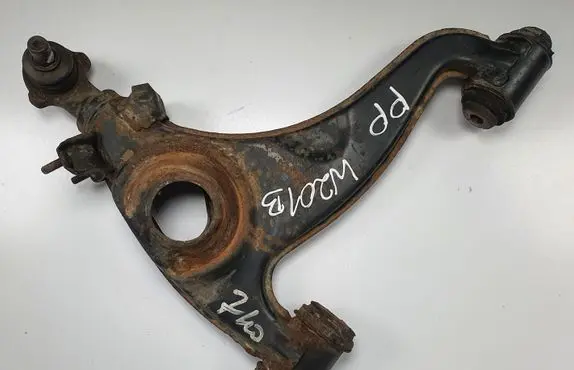 Mercedes-Benz 190 W201 Front control arm