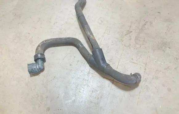 Opel Insignia A Engine coolant pipe/hose 22972590 565563897