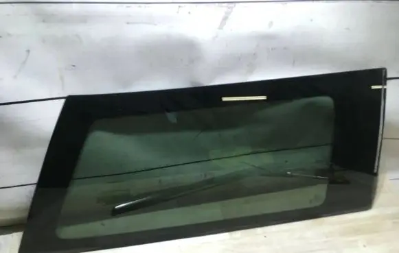 Mini One - Cooper Coupe R56 Rear vent window glass 