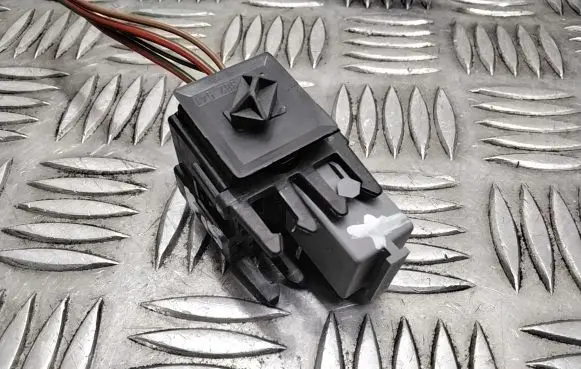 BMW X5 F15 Other relay 61361393415