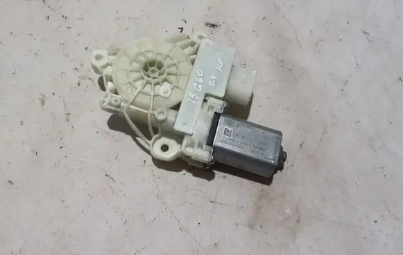 BMW i5 G60 Front door window regulator motor 5A28AC3