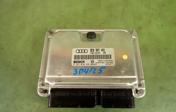 Audi A4 S4 B6 8E 8H Engine control unit/module ECU