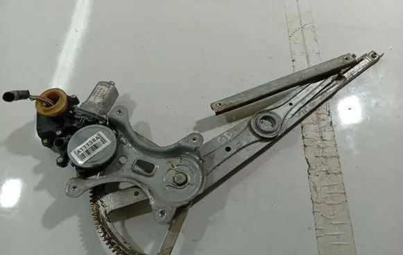 Toyota Corolla Verso AR10 Sliding door window regulator with motor 