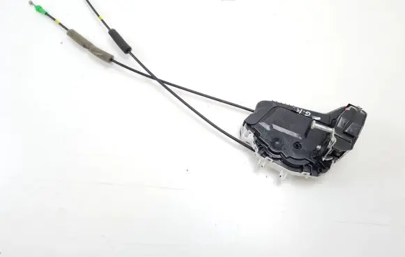 Toyota Prius (XW50) Rear door lock Q5114120 151111