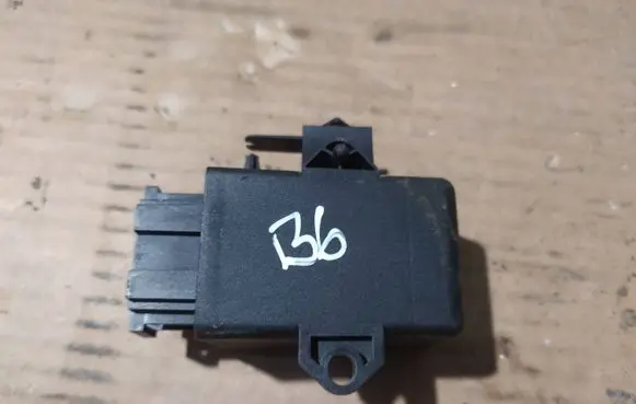 Volkswagen PASSAT B6 Other control units/modules 1Z0959772