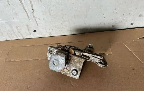 Opel Kadett B Front door lock 