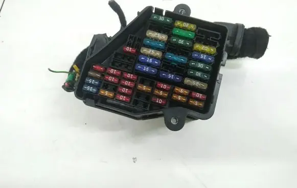 Volkswagen PASSAT B5.5 Fuse box set