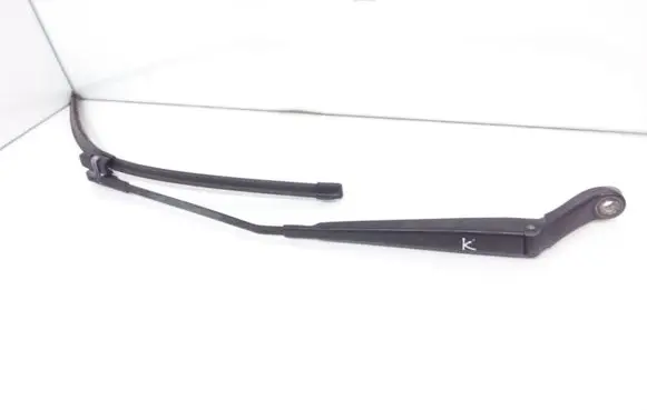 Peugeot 407 Front wiper blade arm DAGCC
