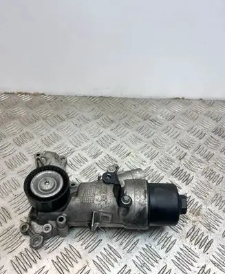 Mercedes-Benz SL R231 Oil filter mounting bracket A2781800710 2781800710