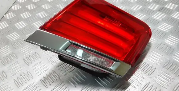 BMW 7 F01 F02 F03 F04 Tailgate rear/tail lights 7182206