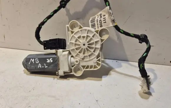 Mercedes-Benz E W211 Rear door window regulator motor A2118202442