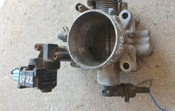 Hyundai Trajet Throttle valve 3515033010