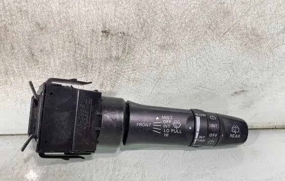 Mitsubishi Outlander Wiper control stalk E532016