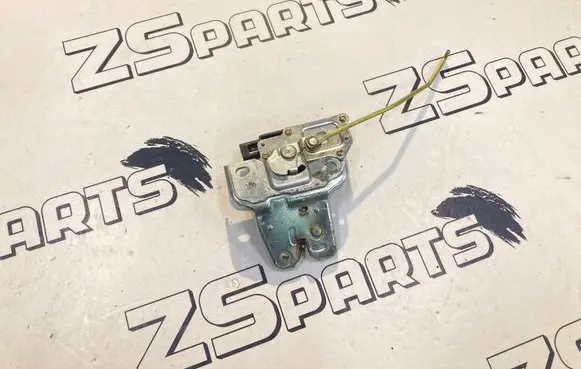 Lexus IS 200-300 Tailgate/trunk/boot lock/catch/latch