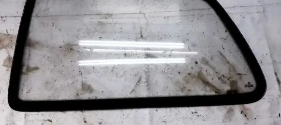 Rear side window