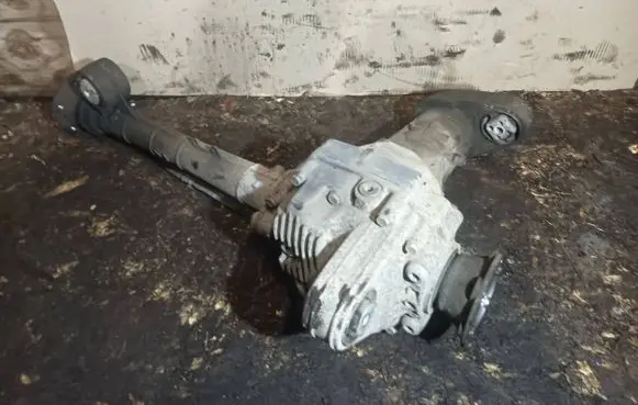 Volkswagen Touareg I Front differential Jtg