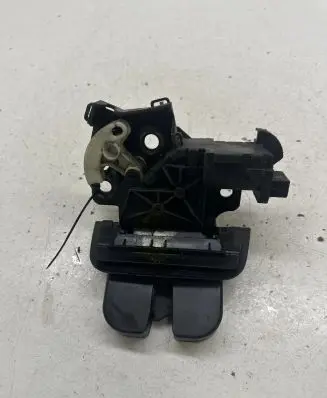 Tailgate/trunk/boot lock/catch/latch