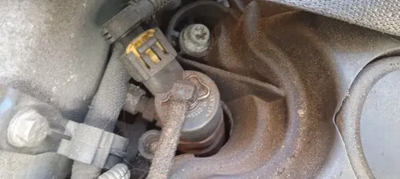Opel Zafira B Fuel injector 0445110165