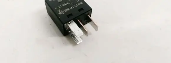 Volvo S80 Other relay 8651611