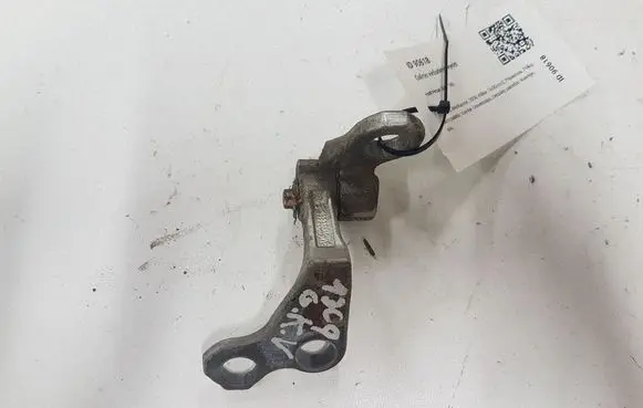 Ford Focus Rear door upper hinge