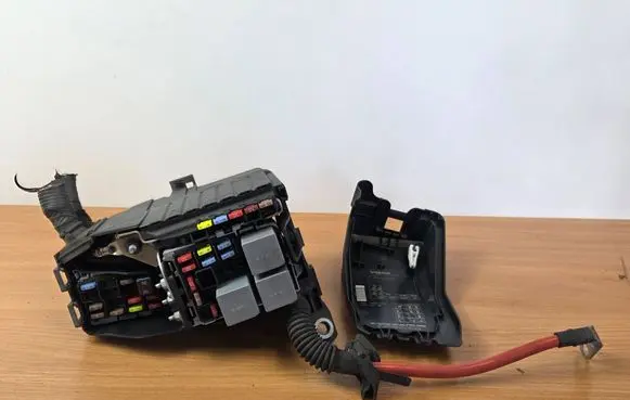 Volvo XC60 Fuse box set 6G9T14A076MB K067R