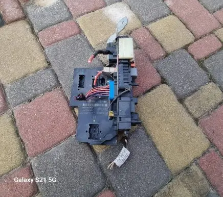 Mercedes-Benz C W204 Fuse module 2049001202 5DK00922558