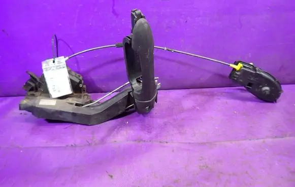 Ford Focus Front door lock 