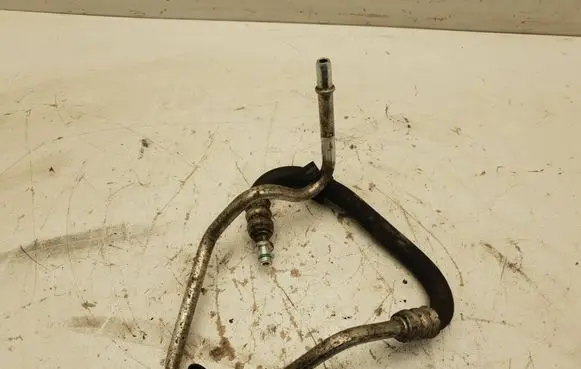 Volvo V60 Air conditioning (A/C) pipe/hose