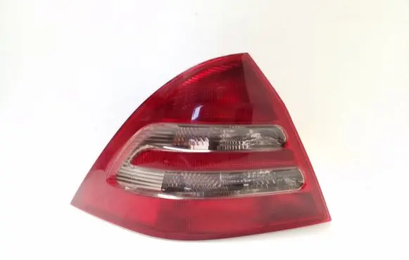 Mercedes-Benz C W203 Rear/tail lights UL03311