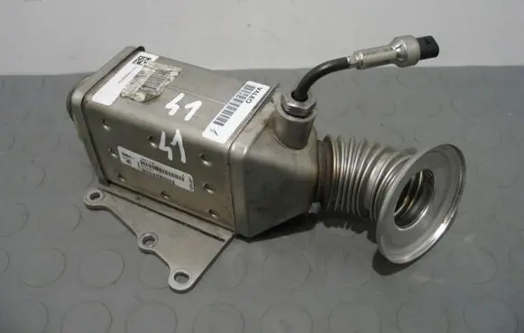 Fiat 500X EGR valve cooler Array