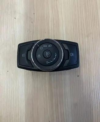 Ford Transit Light switch 10107101