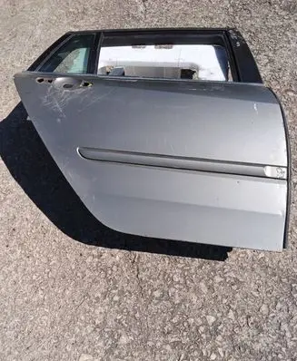 Renault Laguna III Rear door