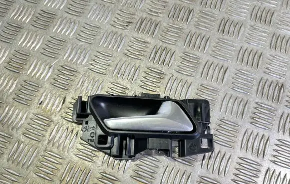Opel Crossland X Rear door interior handle 311337 311308 25527W01