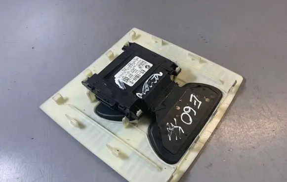 BMW 5 E60 E61 Alarm control unit/module 6958414 6965651 65756958414