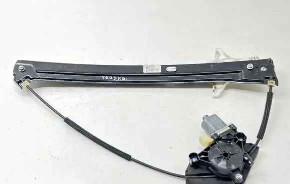 Volkswagen Touran III Rear door window regulator with motor 5TA839461B 32336000B 22112017
